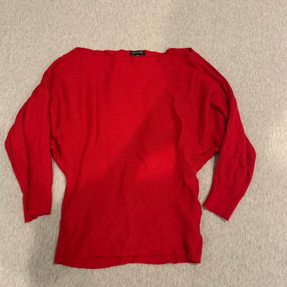 Red Dynamite Off-the-shoulder sweater - Picture 2 of 5